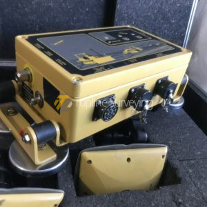 Topcon Control Mag Box 9901-0027 W/ 2 Topcon PG-A3