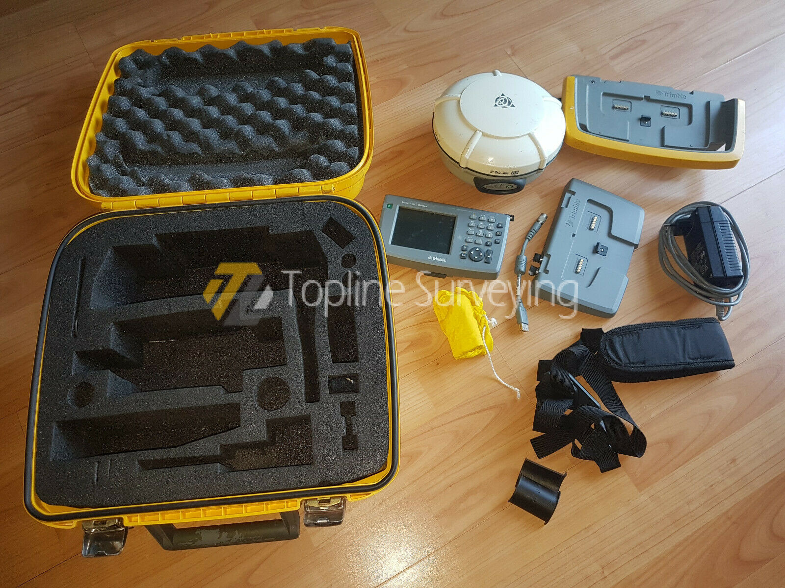 Trimble R8-3 Trimble TCU with Access