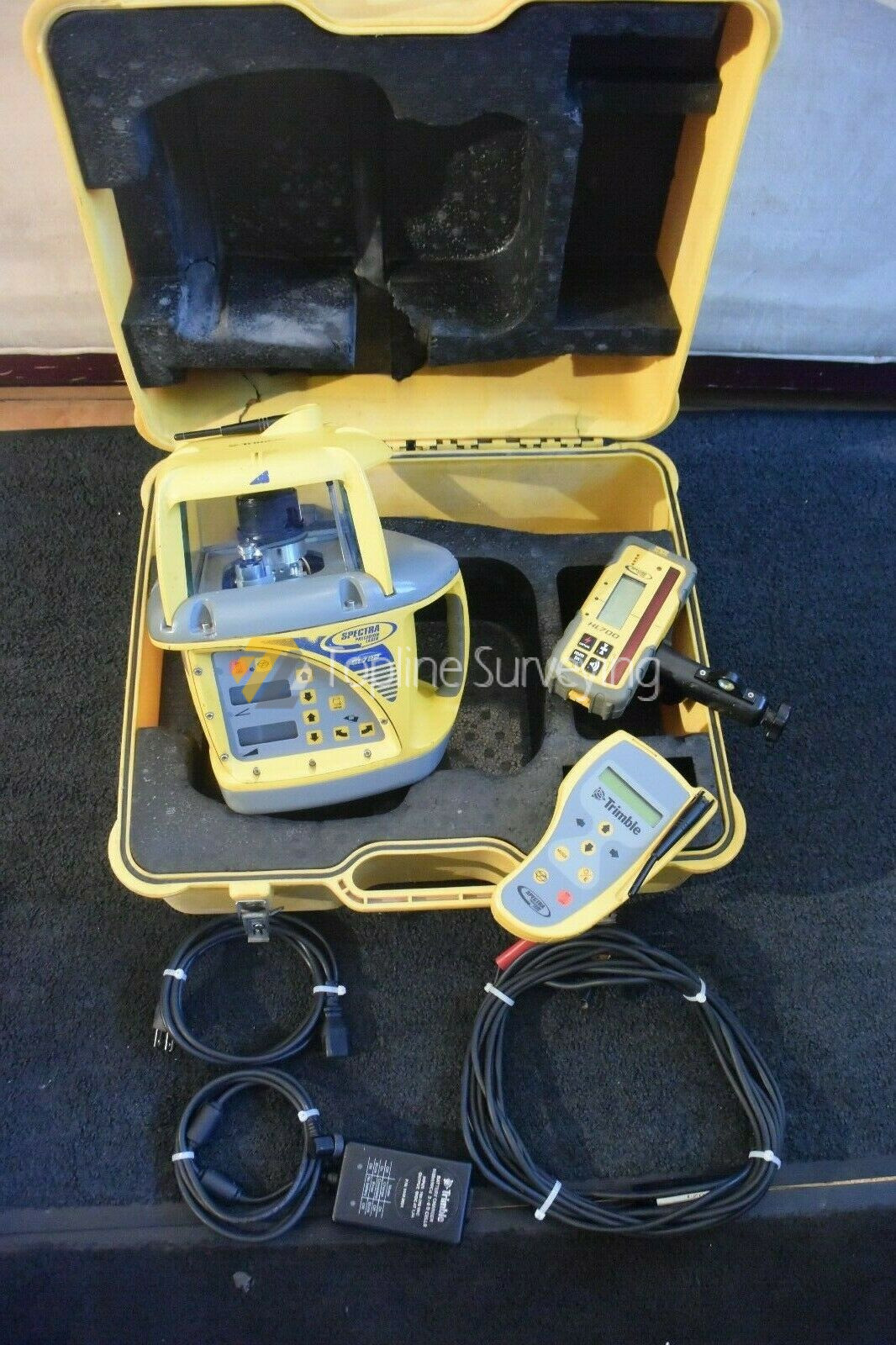 Trimble Spectra Precision Dual Slope Laser Model GL722 Remote and HL700 Detector