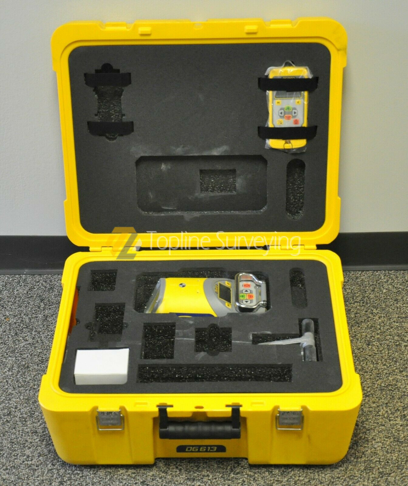 Trimble Spectra Precision Laser DG613 Red Beam Pipe Laser with RC803 Remote